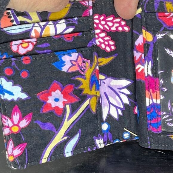 Vera Bradley Wallet‎ - Picture 2 of 5